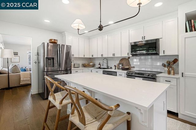 4161 Huckleberry Dr, Concord, CA 94521