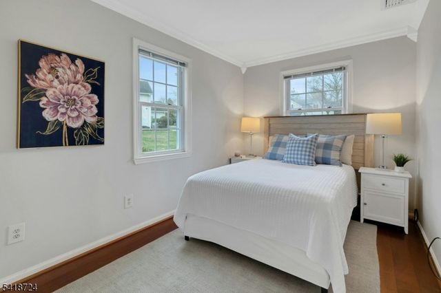 30 Coachlight Dr, Chatham Twp., NJ 07928