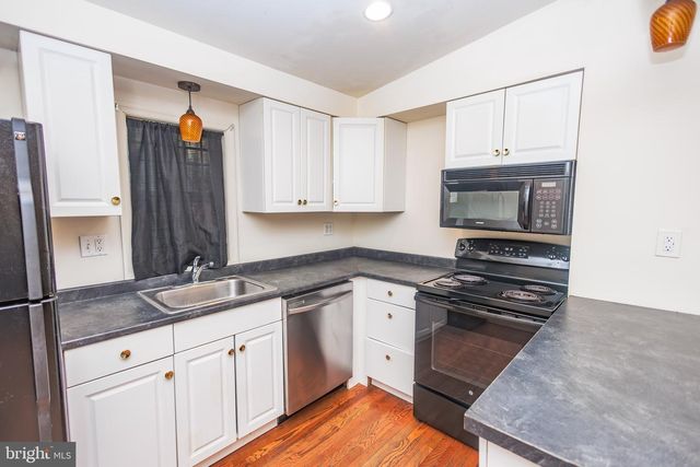 1713 FONTAIN ST, Philadelphia, PA 19121