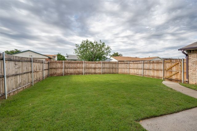 4913 Wagner Drive, The Colony, TX 75056