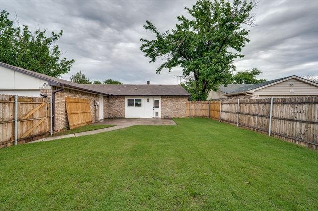 4913 Wagner Drive, The Colony, TX 75056