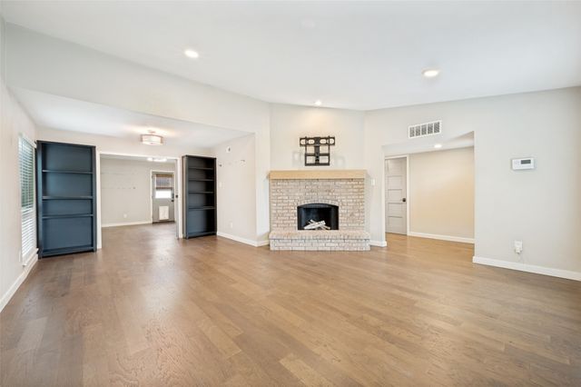 4913 Wagner Drive, The Colony, TX 75056