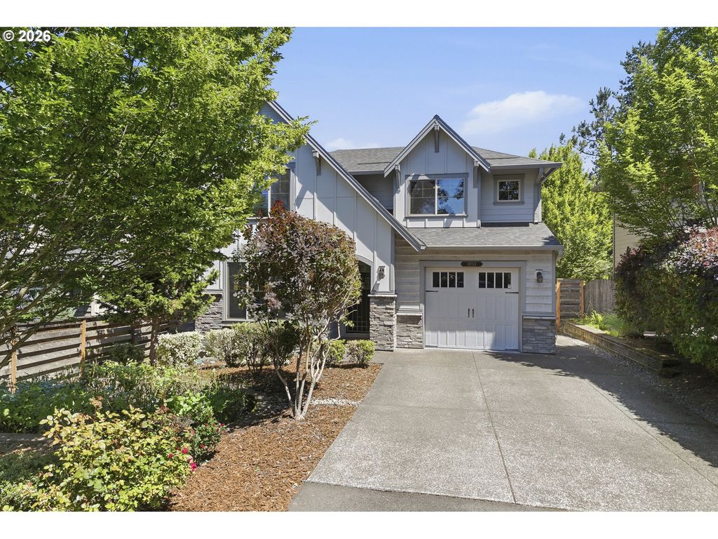 1053 YATES St, Lake Oswego, OR 97034
