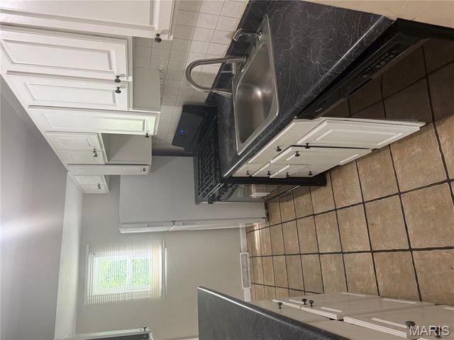 104 Glen Garry Road, St Louis, MO 63137