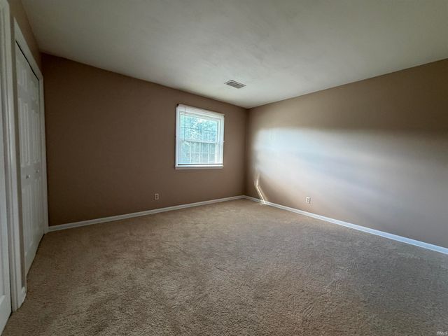 2155 W Westholme Drive, Marion, IN 46952
