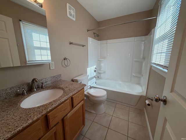 2155 W Westholme Drive, Marion, IN 46952