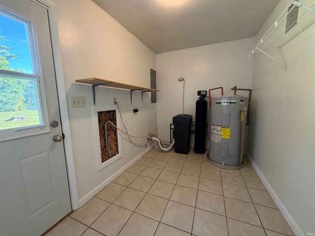 2155 W Westholme Drive, Marion, IN 46952