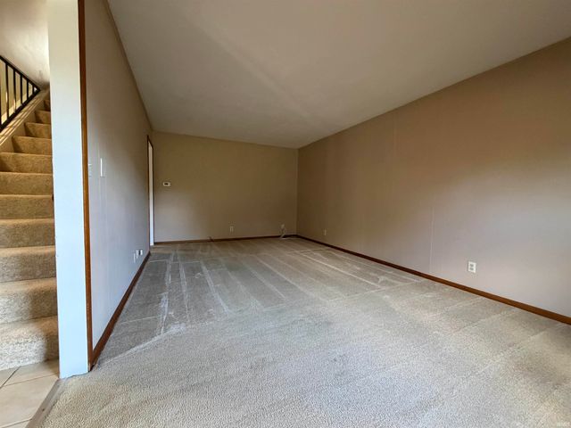 2155 W Westholme Drive, Marion, IN 46952