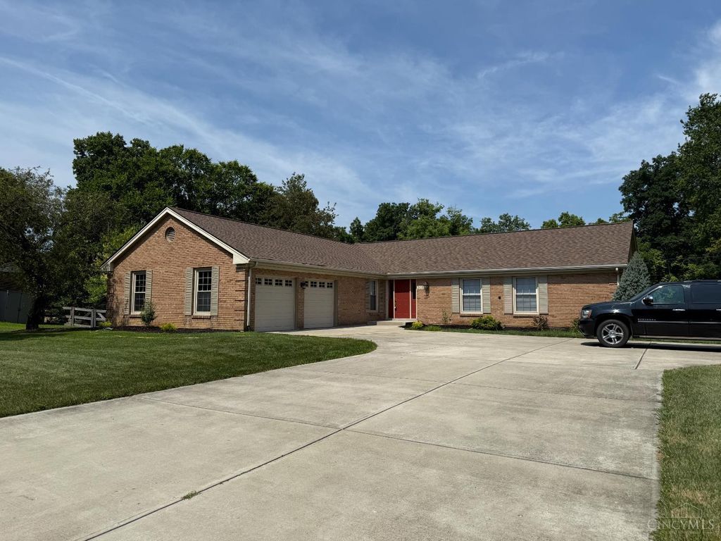 3032 Woodside Drive, Fairfield, OH 45014