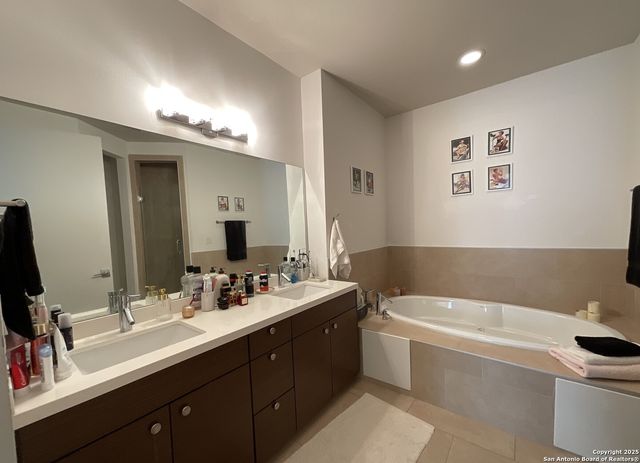 17902 La Cantera Pkwy Unit 303, San Antonio, TX 78257