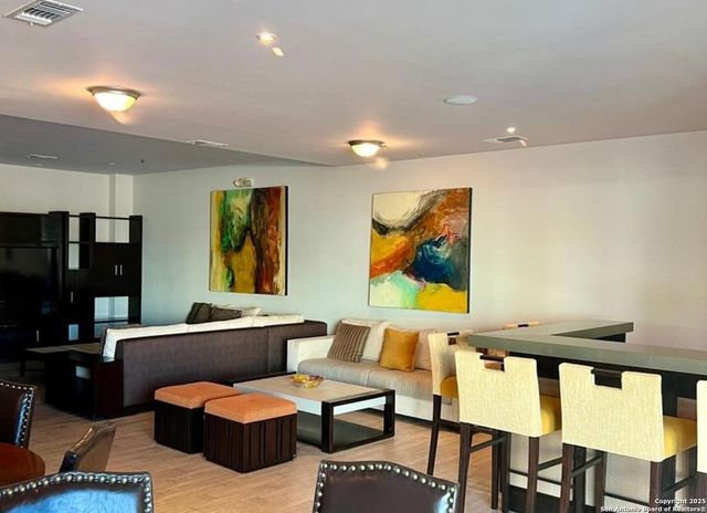 17902 La Cantera Pkwy Unit 303, San Antonio, TX 78257