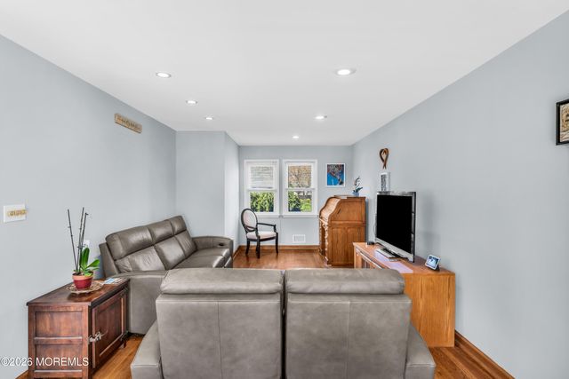 11 Benet Drive, Morganville, NJ 07751