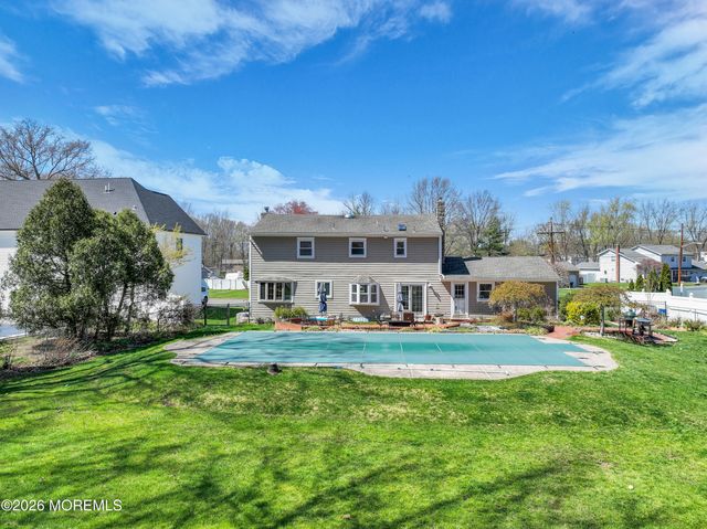 11 Benet Drive, Morganville, NJ 07751