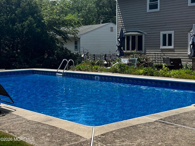11 Benet Drive, Morganville, NJ 07751