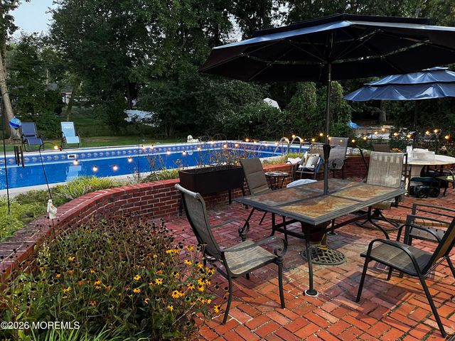 11 Benet Drive, Morganville, NJ 07751