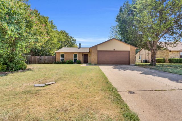 411 Mckinley Street, Cedar Hill, TX 75104