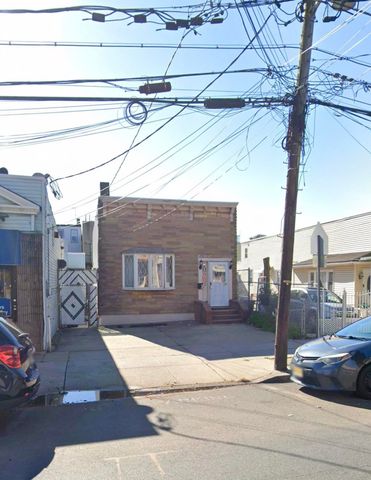 125 DANFORTH AVE, Jc, Greenville, NJ 07305