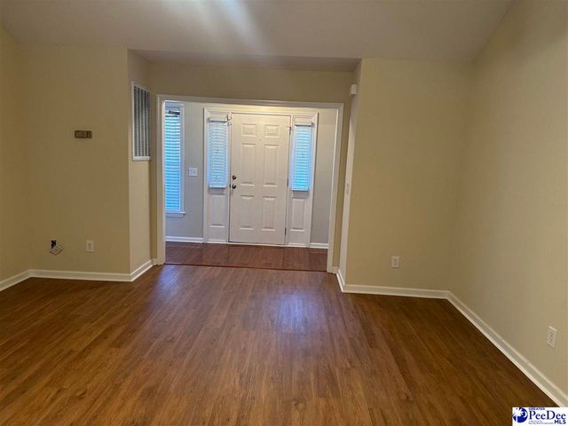 438 Quail Pointe Drive, Florence, SC 29501