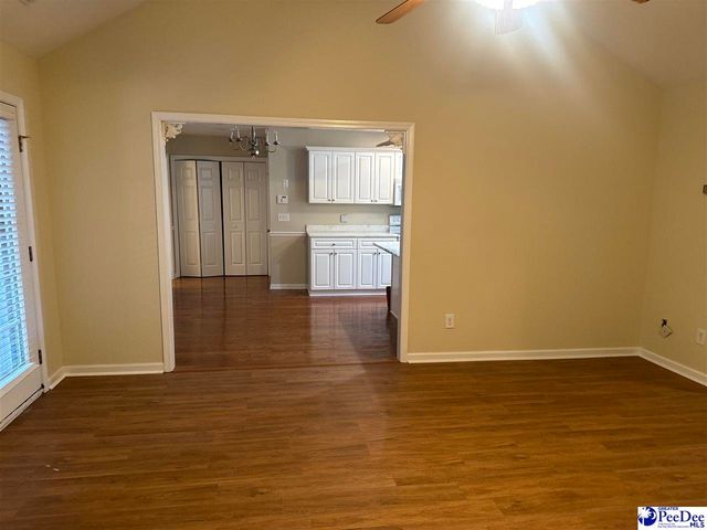 438 Quail Pointe Drive, Florence, SC 29501