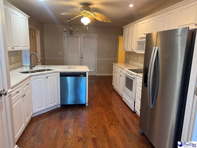 438 Quail Pointe Drive, Florence, SC 29501