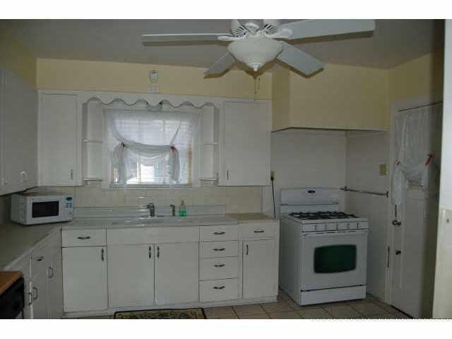 1308 Crestwood RD A, Austin, TX 78722