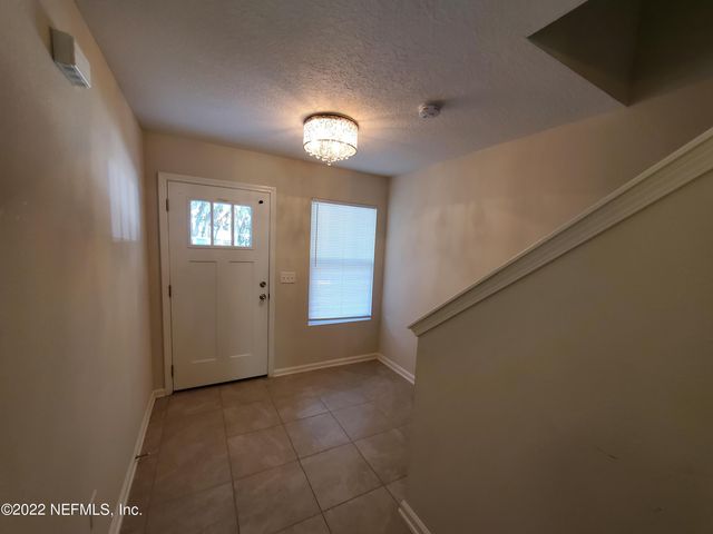 2824 SHANGRI LA Drive, Jacksonville, FL 32233