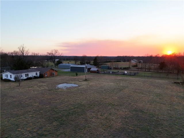 12658 Bullock Road, Bentonville, AR 72712