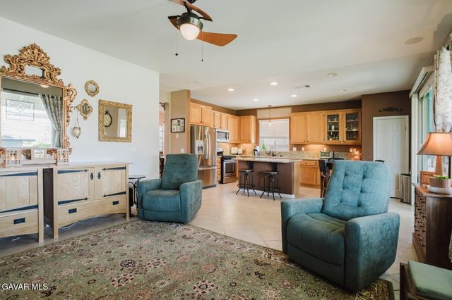 4301 Avenue J7, Lancaster, CA 93536