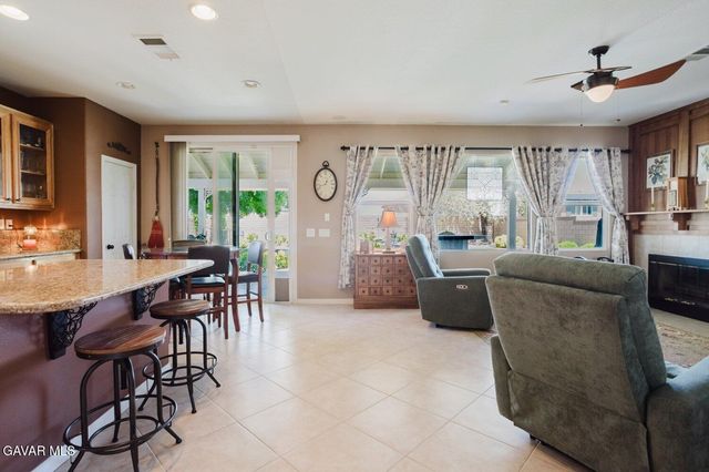 4301 Avenue J7, Lancaster, CA 93536