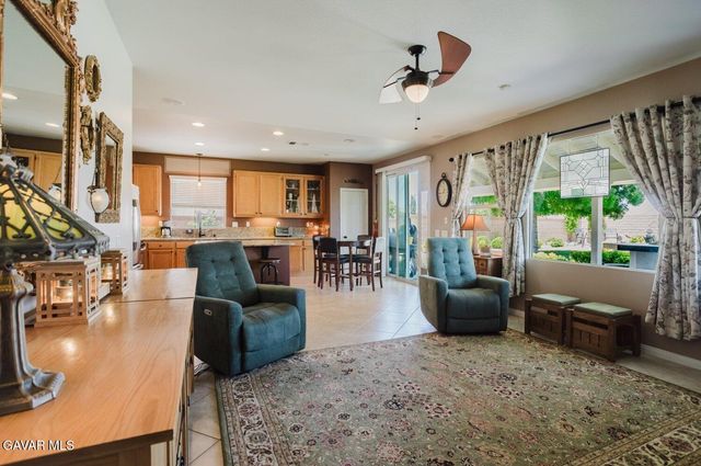 4301 Avenue J7, Lancaster, CA 93536