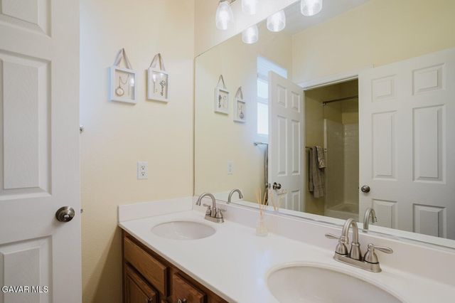 4301 Avenue J7, Lancaster, CA 93536