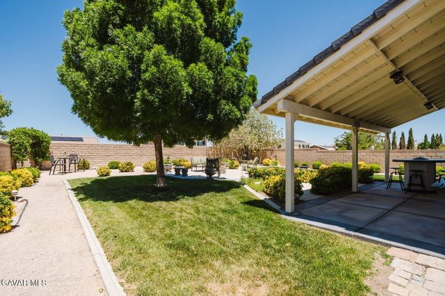 4301 Avenue J7, Lancaster, CA 93536
