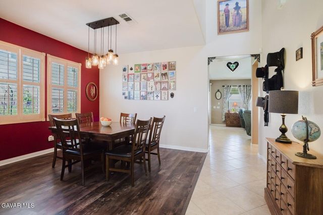 4301 Avenue J7, Lancaster, CA 93536