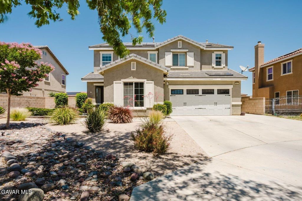 4301 Avenue J7, Lancaster, CA 93536