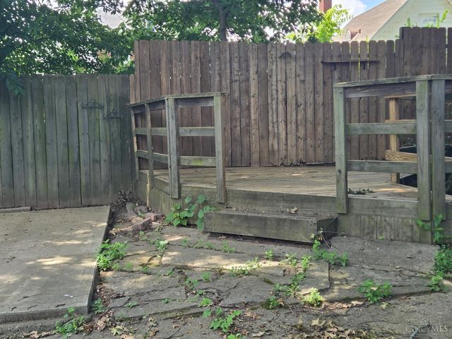 5005 Western Hills Avenue, Cincinnati, OH 45238