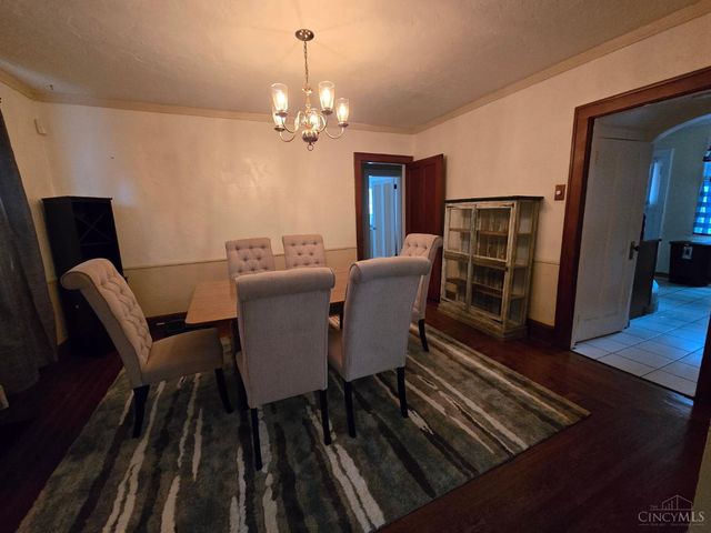 5005 Western Hills Avenue, Cincinnati, OH 45238