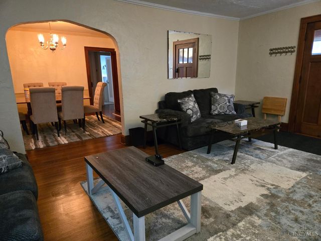 5005 Western Hills Avenue, Cincinnati, OH 45238