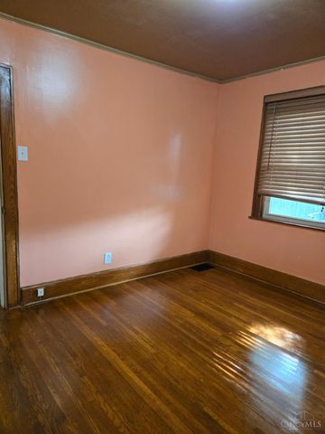 5005 Western Hills Avenue, Cincinnati, OH 45238