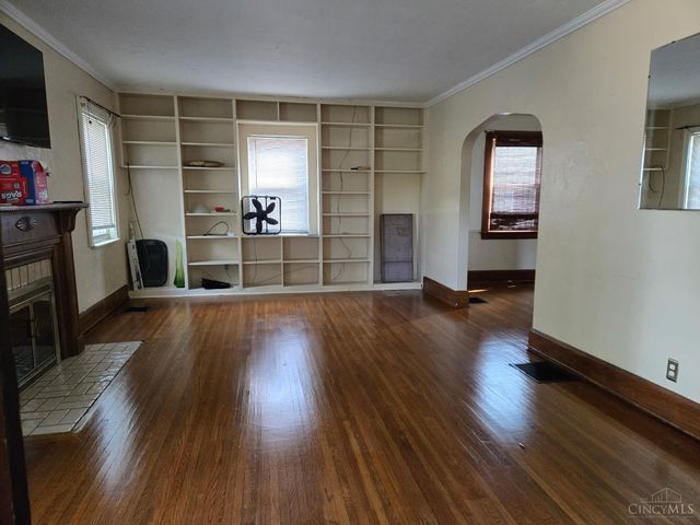 5005 Western Hills Avenue, Cincinnati, OH 45238