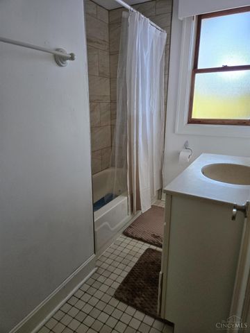 5005 Western Hills Avenue, Cincinnati, OH 45238