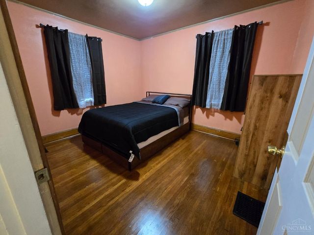 5005 Western Hills Avenue, Cincinnati, OH 45238