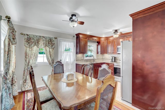 6 Sheep Pasture Lane, Massapequa, NY 11758