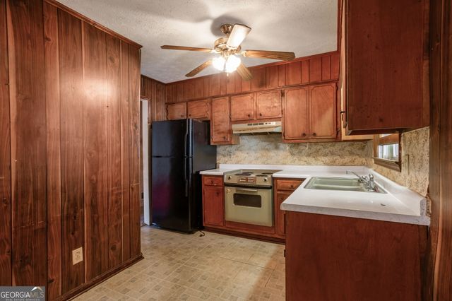 163 Wood Circle, Winder, GA 30680