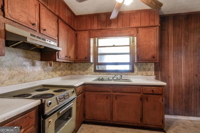 163 Wood Circle, Winder, GA 30680