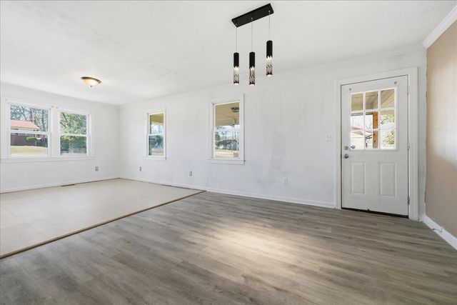 102 Pinefield Drive, Greenville, SC 29605