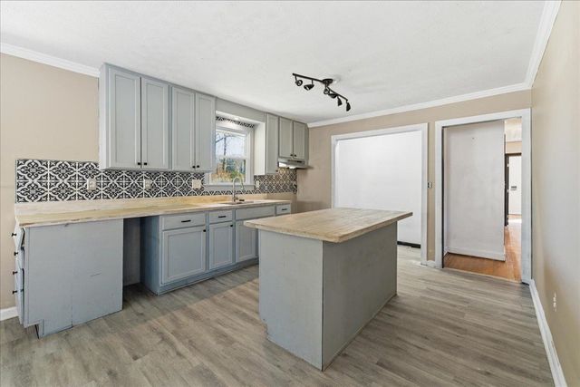 102 Pinefield Drive, Greenville, SC 29605