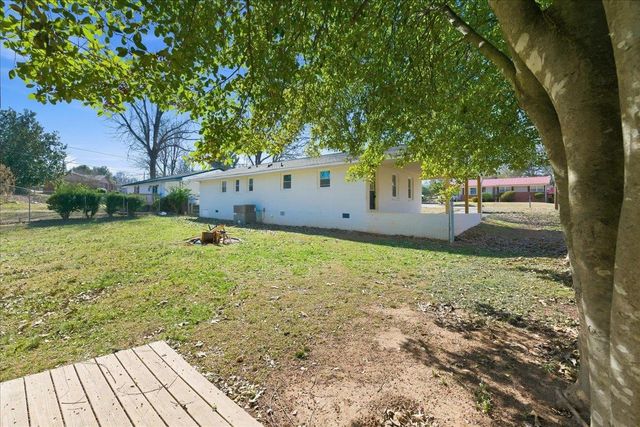 102 Pinefield Drive, Greenville, SC 29605