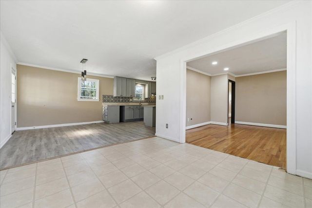 102 Pinefield Drive, Greenville, SC 29605