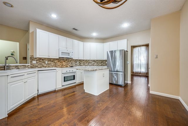 2905 Furlong Drive W, Flower Mound, TX 75022