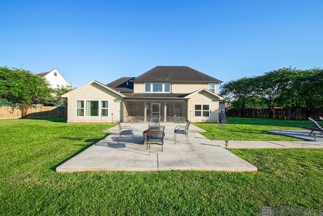 2239 St Andrews Ave, Zachary, LA 70791